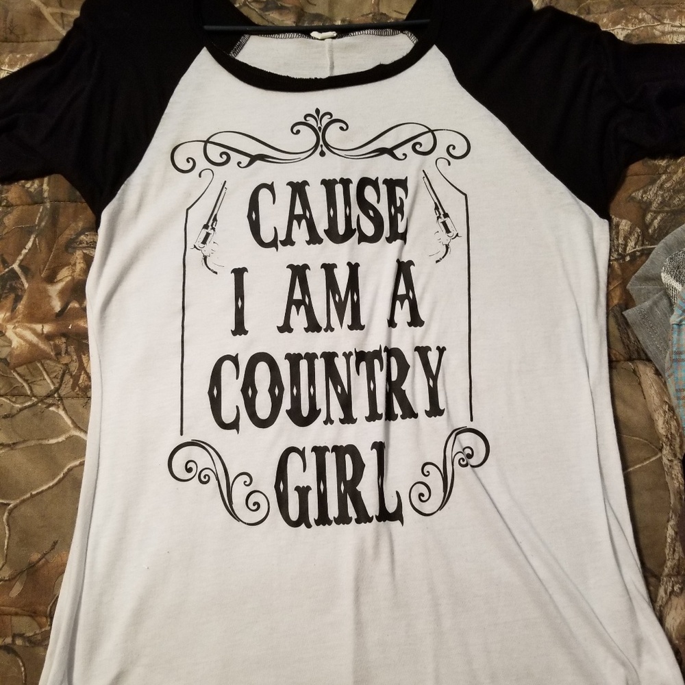 Quarter sleeve top